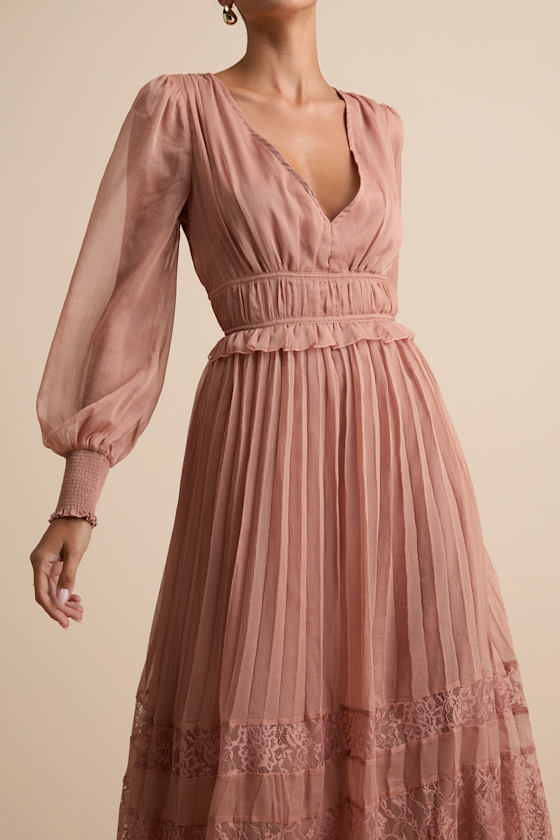 Cambree Mauve Pink Pleated Blouson Sleeve Lace Midi Dress