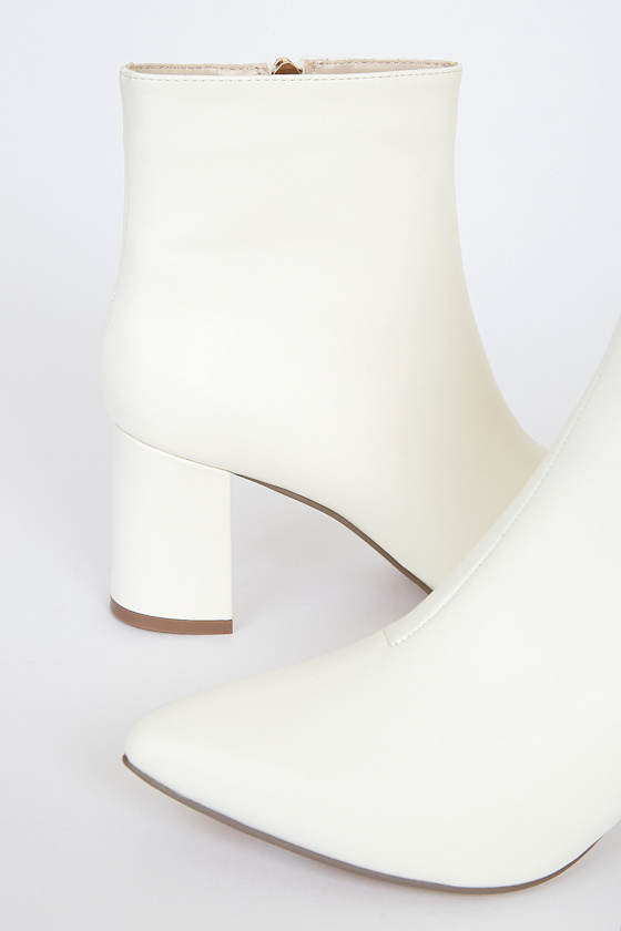 Sarai Off White Pointed-Toe Ankle Booties