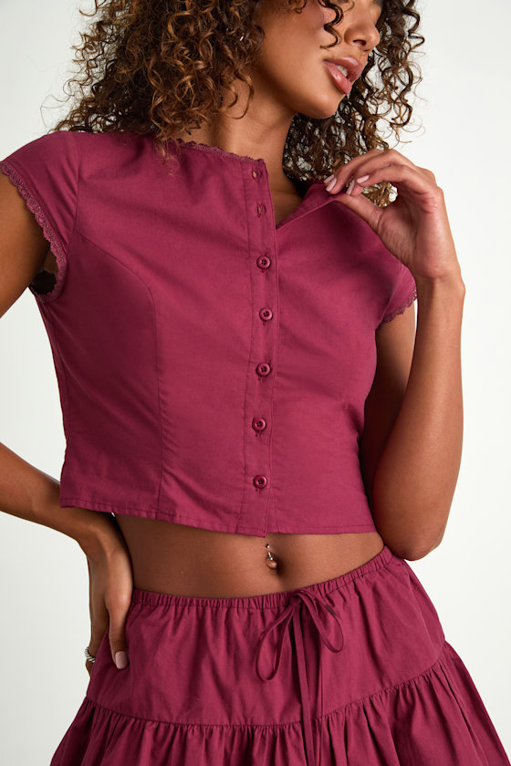 Melicia Burgundy Button-Front Cap Sleeve Crop Top