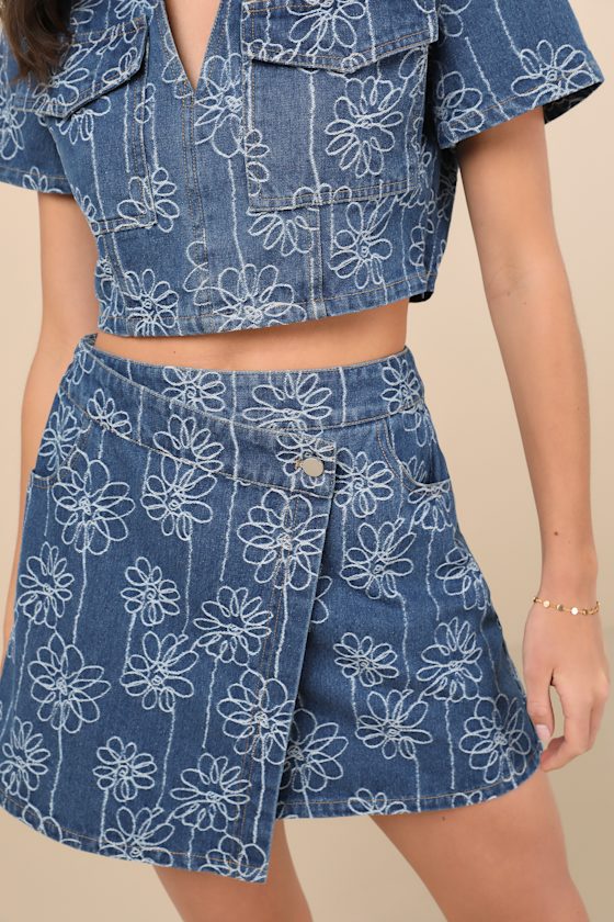 Nicest Aura Medium Wash Embroidered Denim Two-Piece Dress