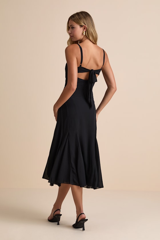 Enticing Invite Black Pleated Midi Dress