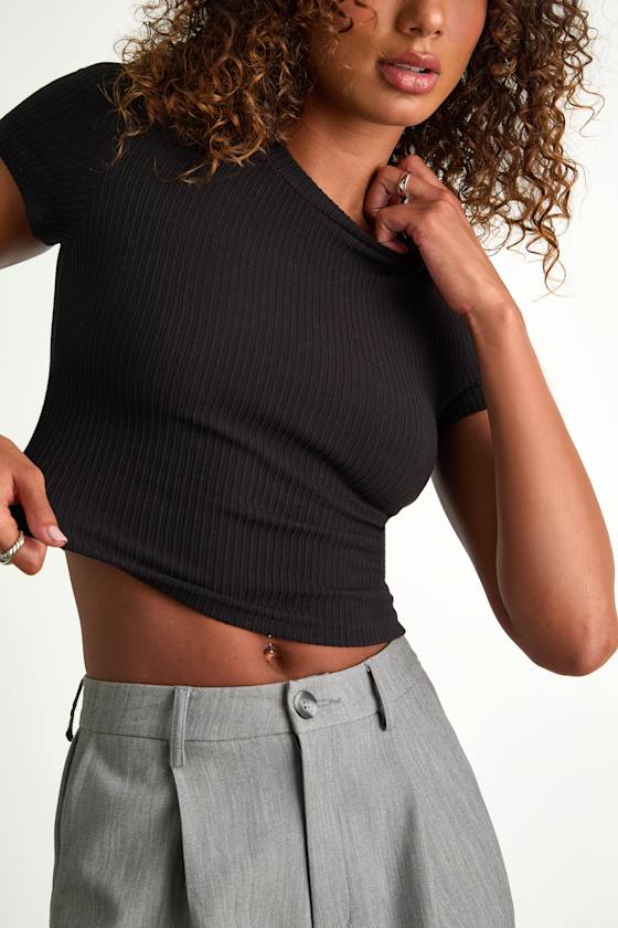 Poppy Black Ribbed Knit Short Sleeve Tee
