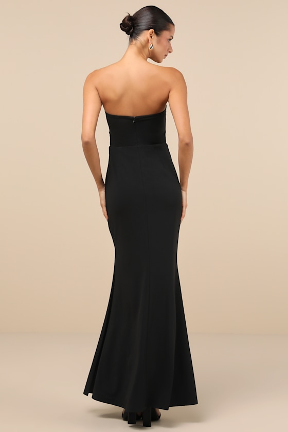 Elegant Finesse Black Pleated Cutout Maxi Dress