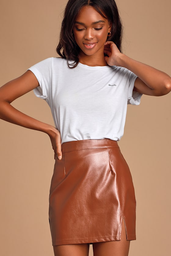 Corte Brown Vegan Leather Mini Skirt
