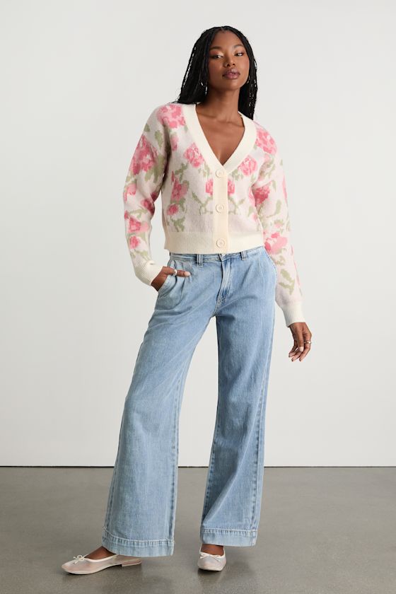 Wylenna Cream and Blush Floral Cropped Cardigan Sweater