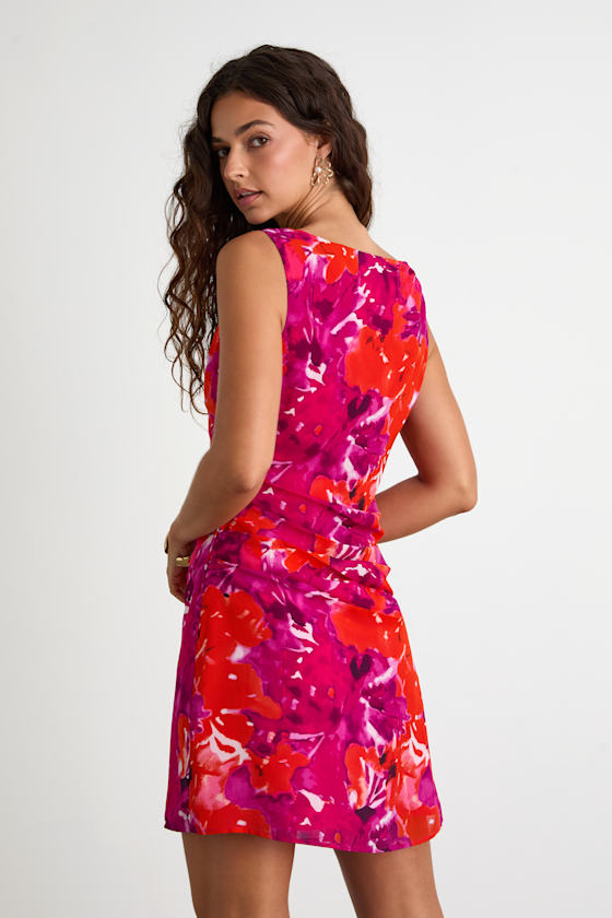 Roanes Magenta Floral Boat Neck Pleated Mini Dress