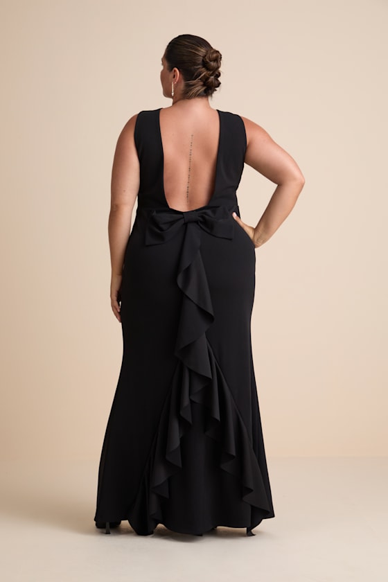 Exquisite Refinement Black Backless Bow Ruffled Maxi Dress