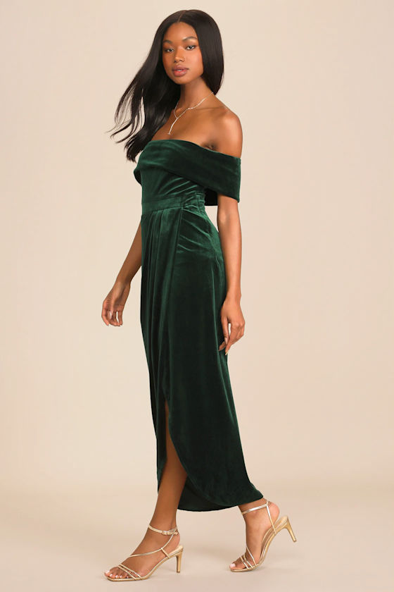 I'm Enchanted Emerald Green Velvet Off-the-Shoulder Maxi Dress