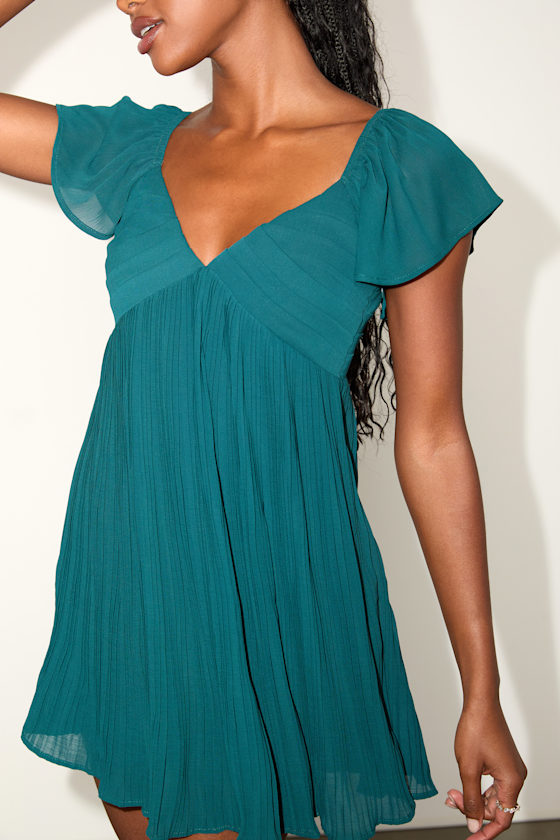 Amalfi Coast Emerald Pleated Flutter Sleeve Mini Dress