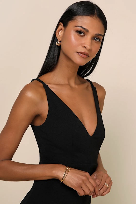 Melora Black Sleeveless Maxi Dress