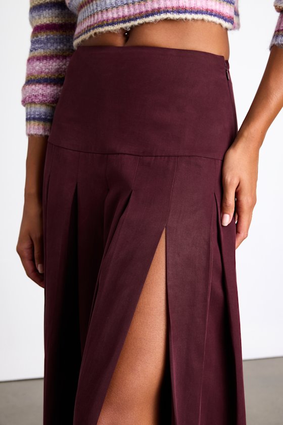Vessa Burgundy High-Rise Pleated Maxi Skirt