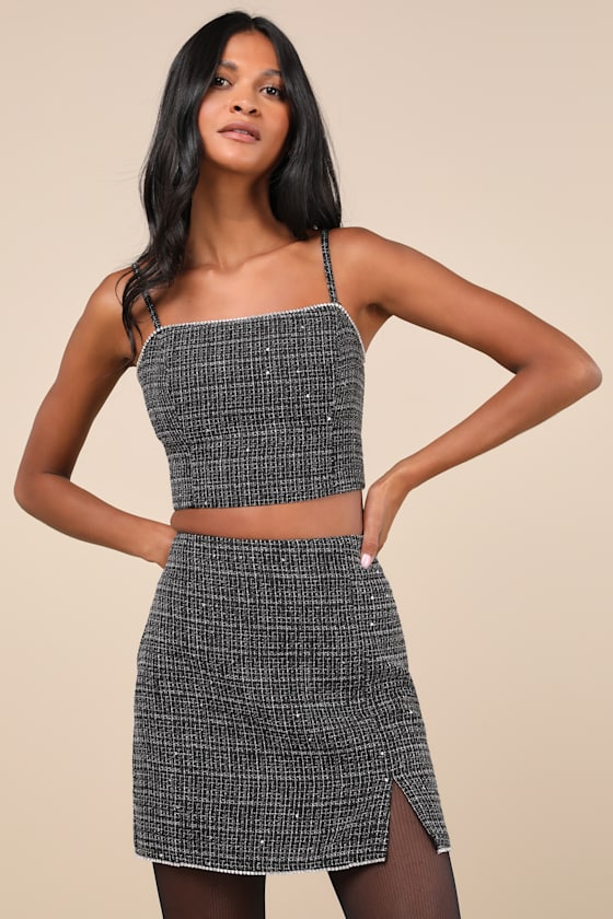 Charismatically Cute Black Tweed Rhinestone High-Rise Mini Skirt