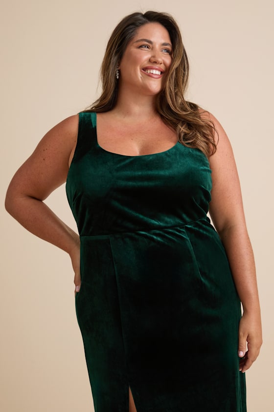 Elegant Sweetie Emerald Green Velvet Square Neck Maxi Dress