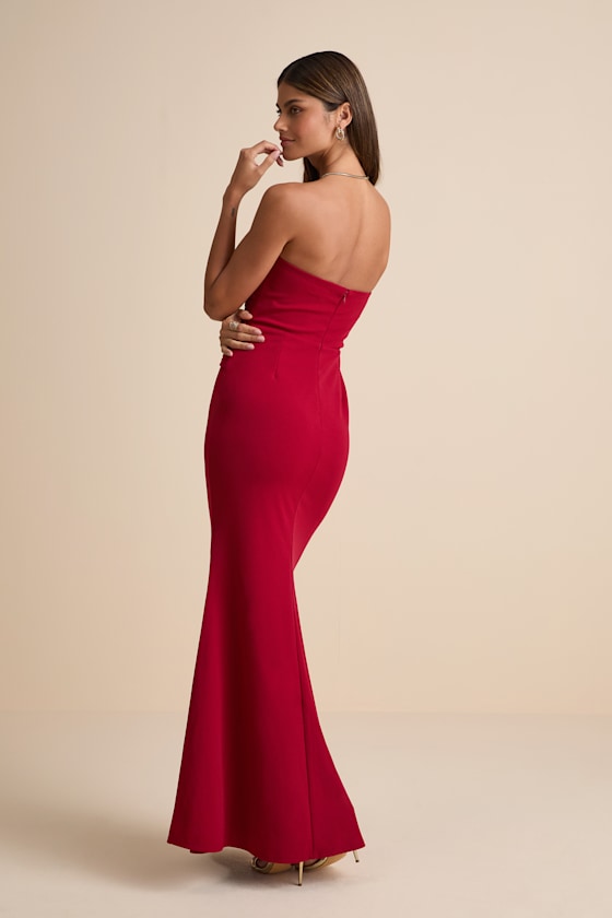 Elegant Finesse Red Pleated Cutout Maxi Dress
