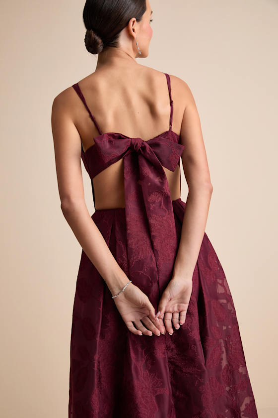 Perfected Aura Red Jacquard Tie-Back Maxi Dress with Pockets