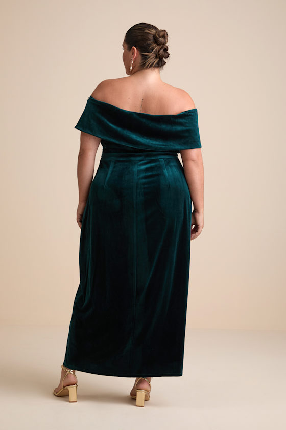 I'm Enchanted Emerald Green Velvet Off-the-Shoulder Maxi Dress