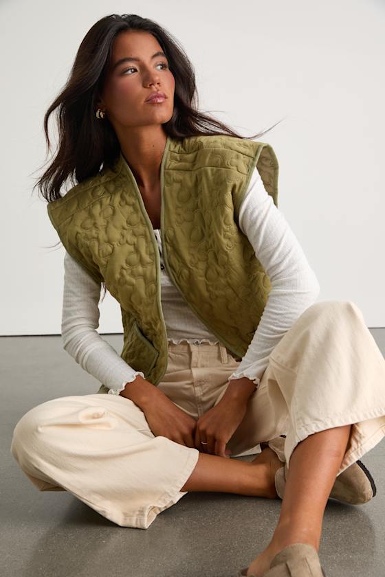 Wrenleigh Olive Green Floral Quilted Vest