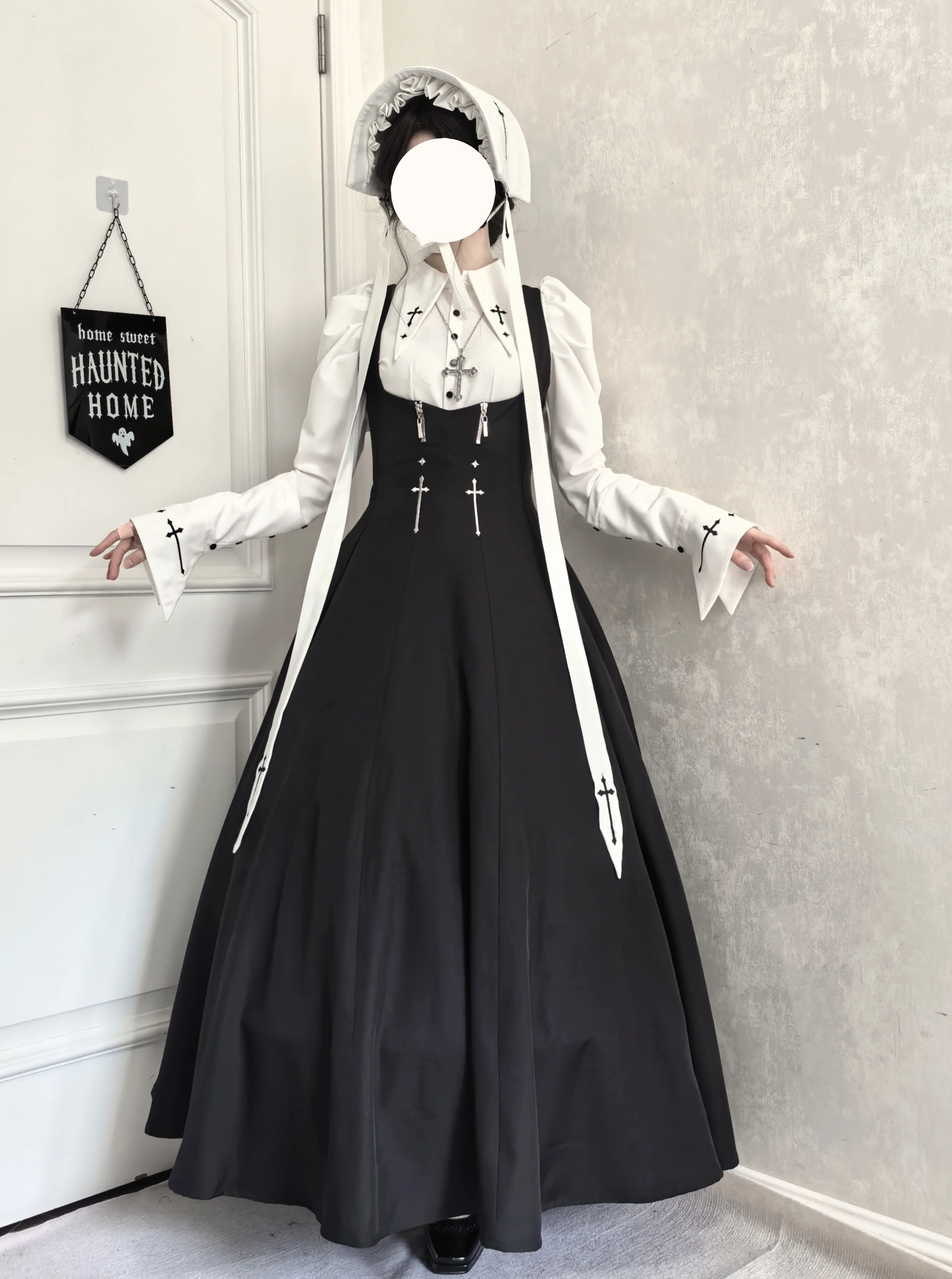 Wild Bloom Freedom - Gothic Lolita Bust-supporting JSK Set, Cross Embroidery