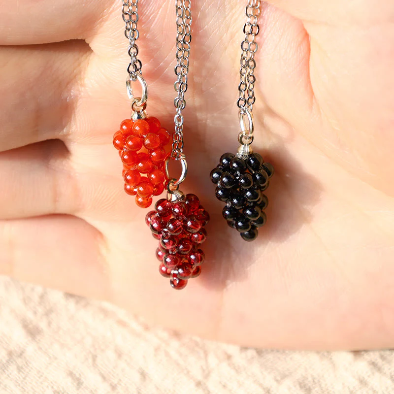 Natural Garnet Red Agate Black Onyx Protection Necklace Pendant