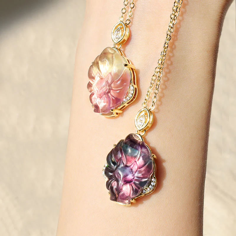 Natural Colorful Fluorite Nine-Tailed Fox Protection Necklace Pendant