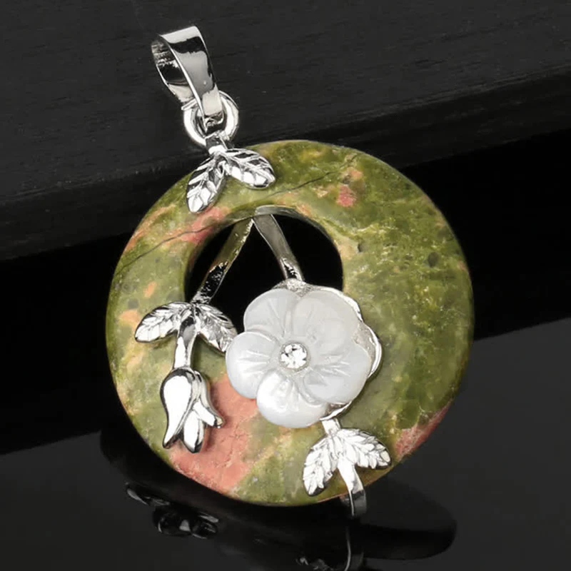 Various Crystal Amethyst Green Aventurine Flower Healing Necklace Pendant