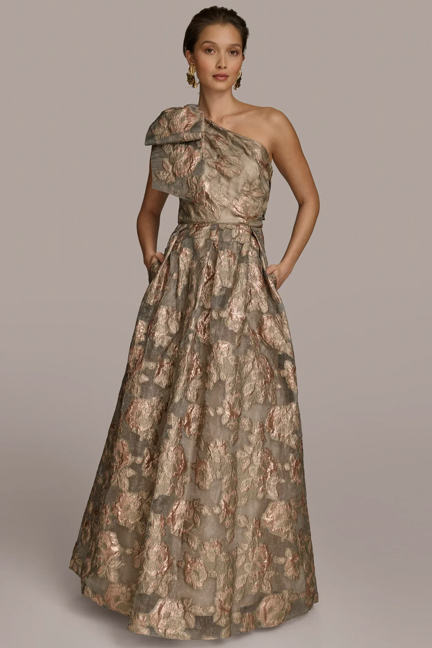 One Shoulder Bow Jacquard Ball Gown