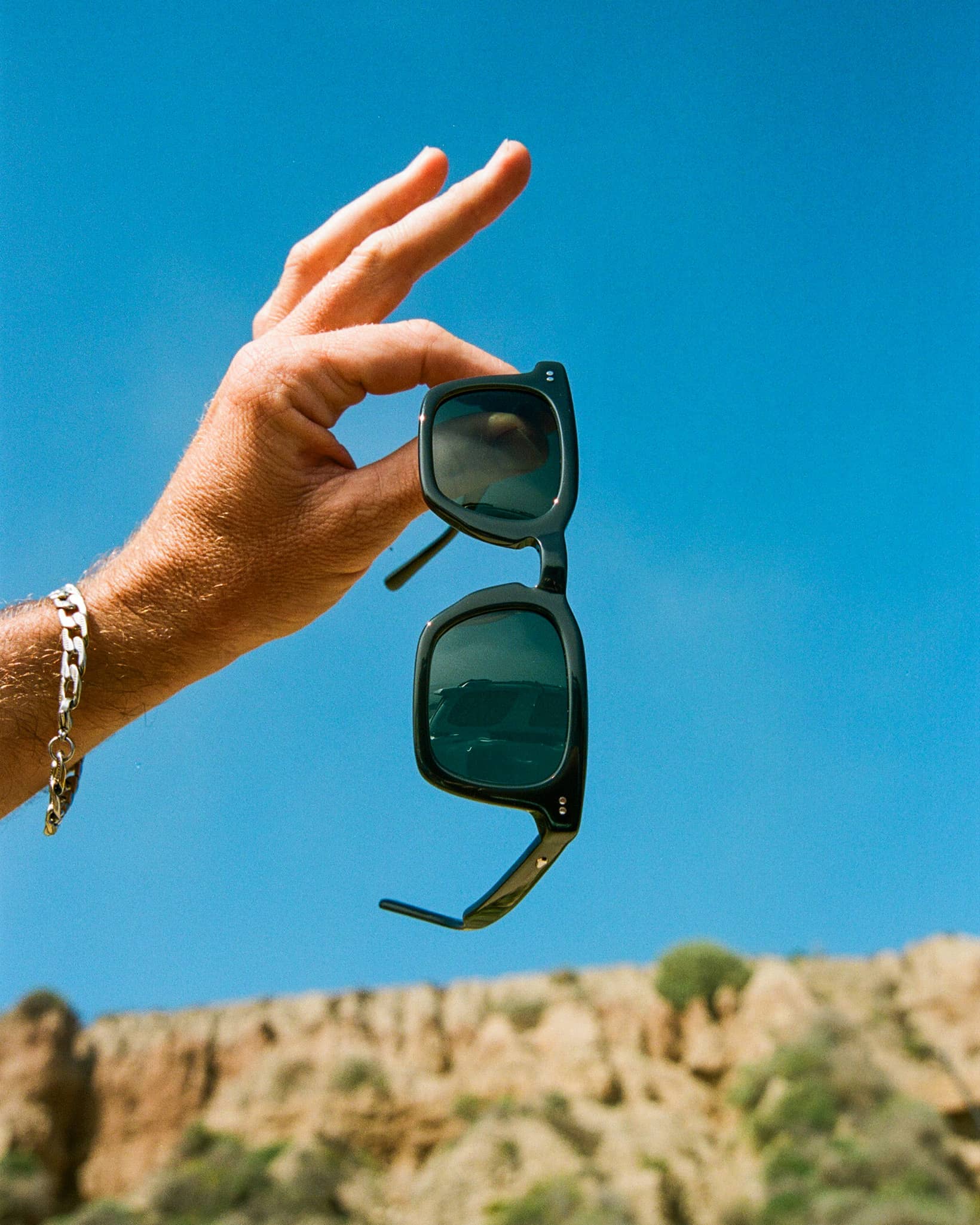 The Radio Haze - Off Black Bio Polarized