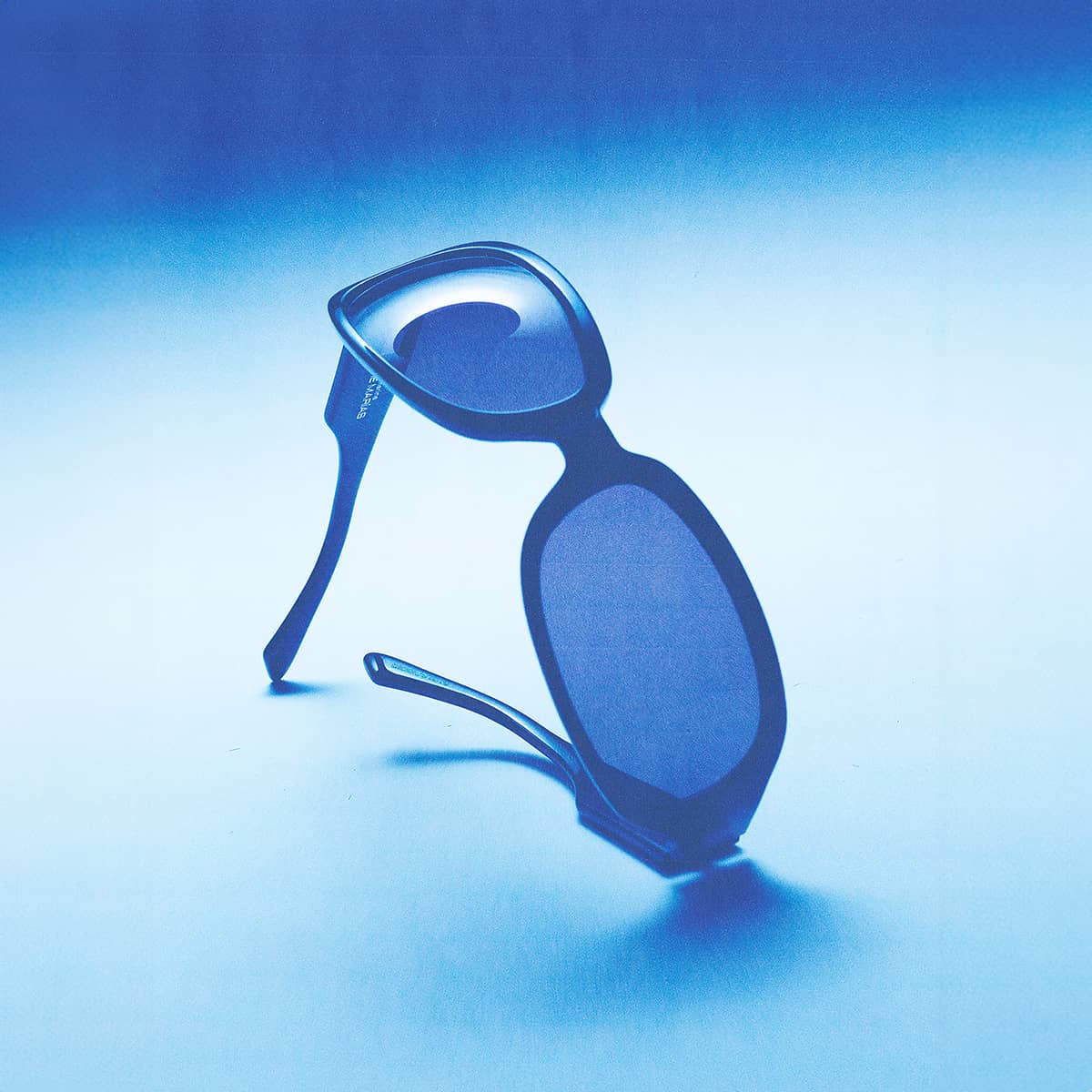 Submarine by The Marías - Side A, Black Bio