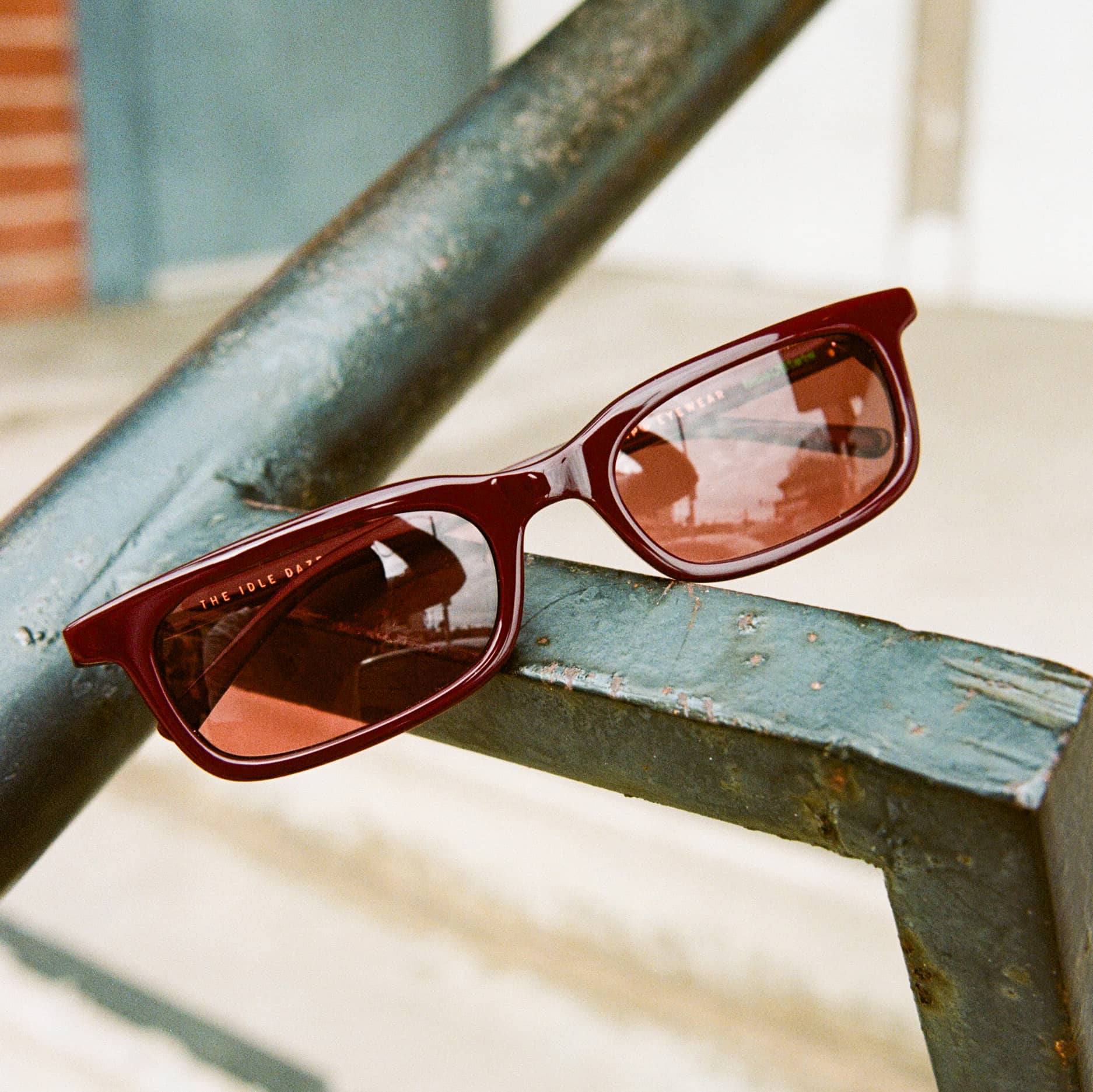 The Idle Daze - Mahogany Bio