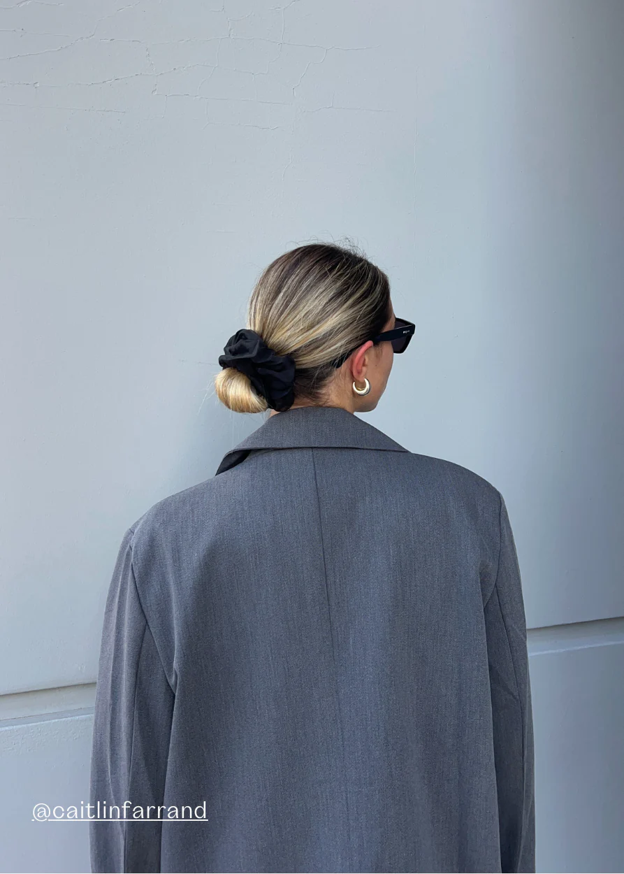 Statement Scrunchie in Black