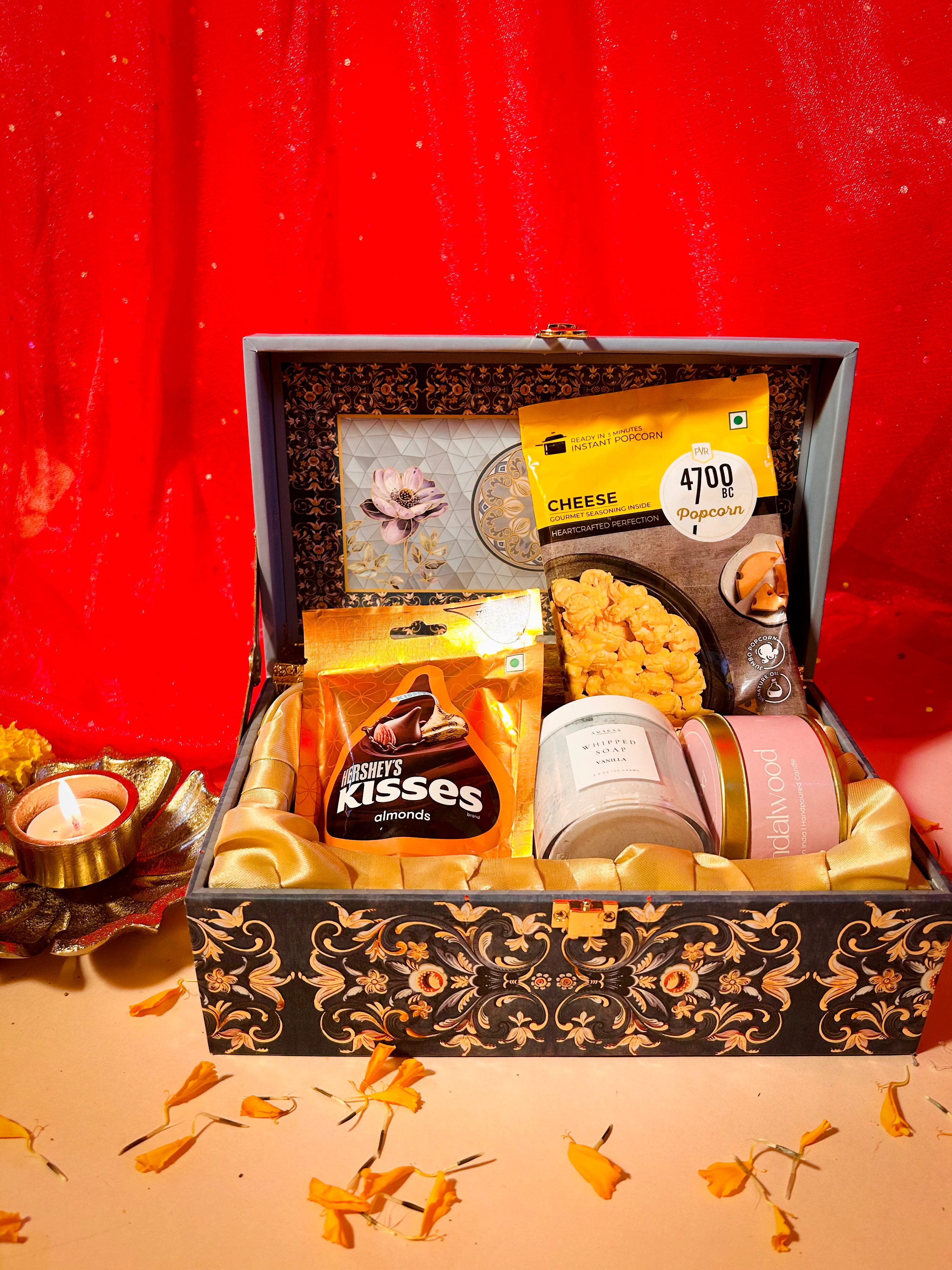 Essence of Festivity Box