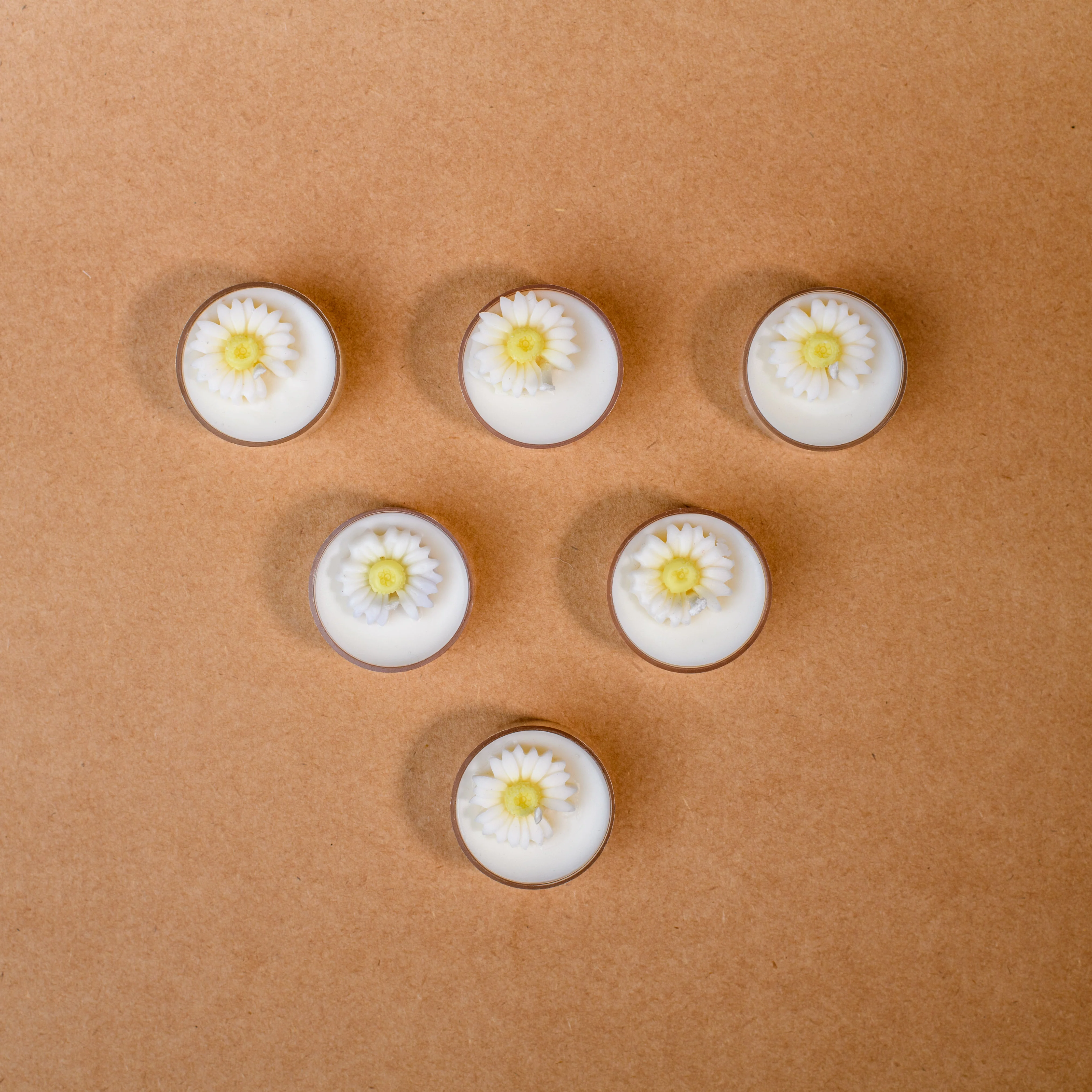 Daisy Tea Light Scented Candle Set Of 6