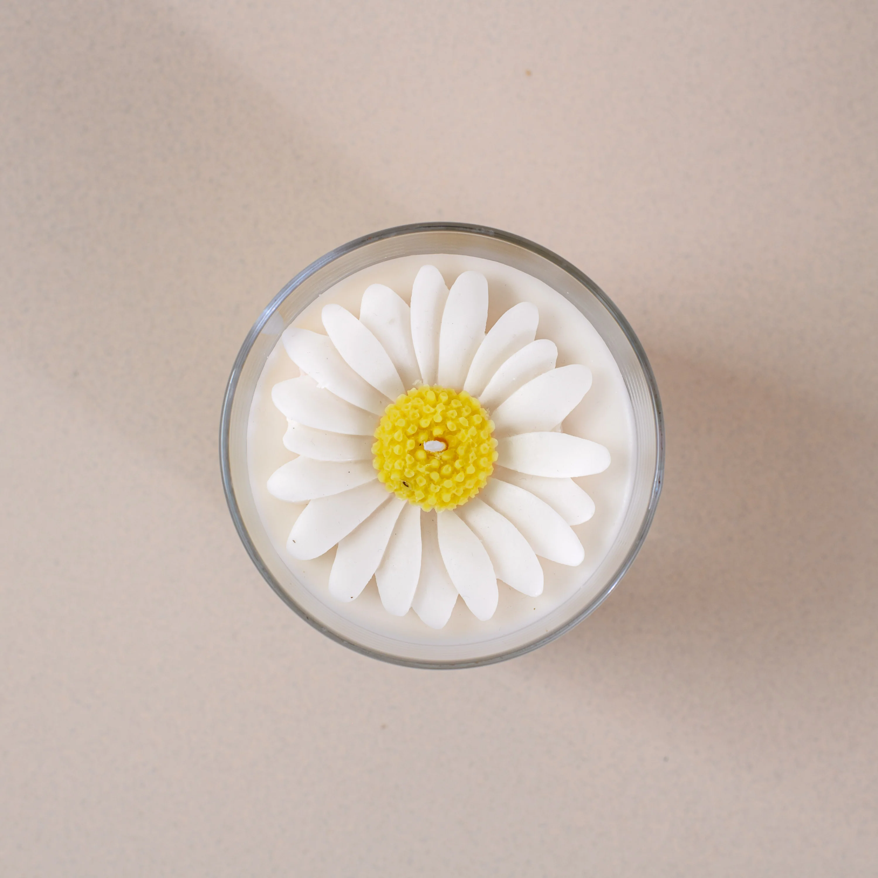 Daisy Delight Premium Scented Candle