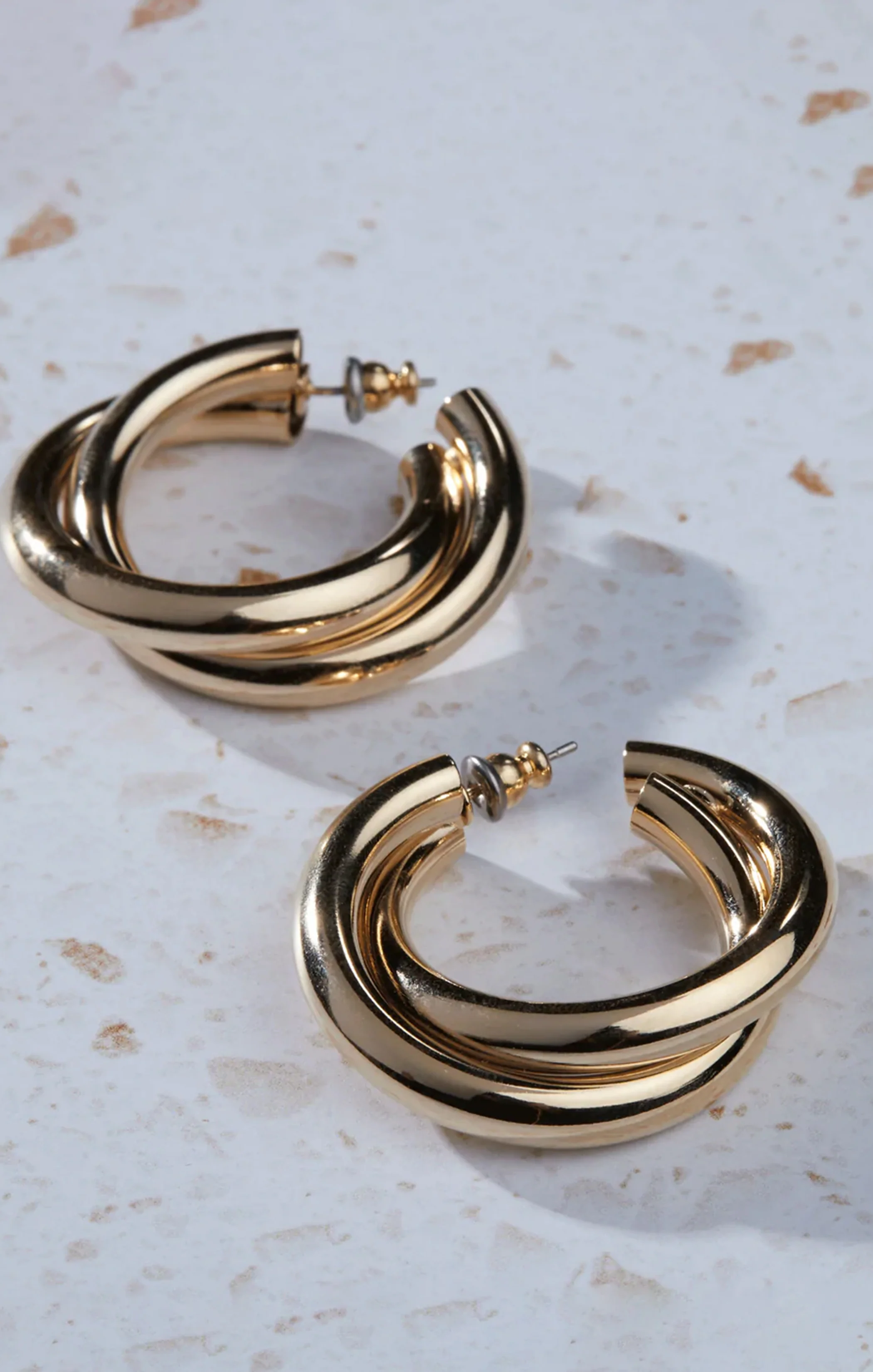 Gaby Twist Hoop Earrings ~ 18k Gold Plated