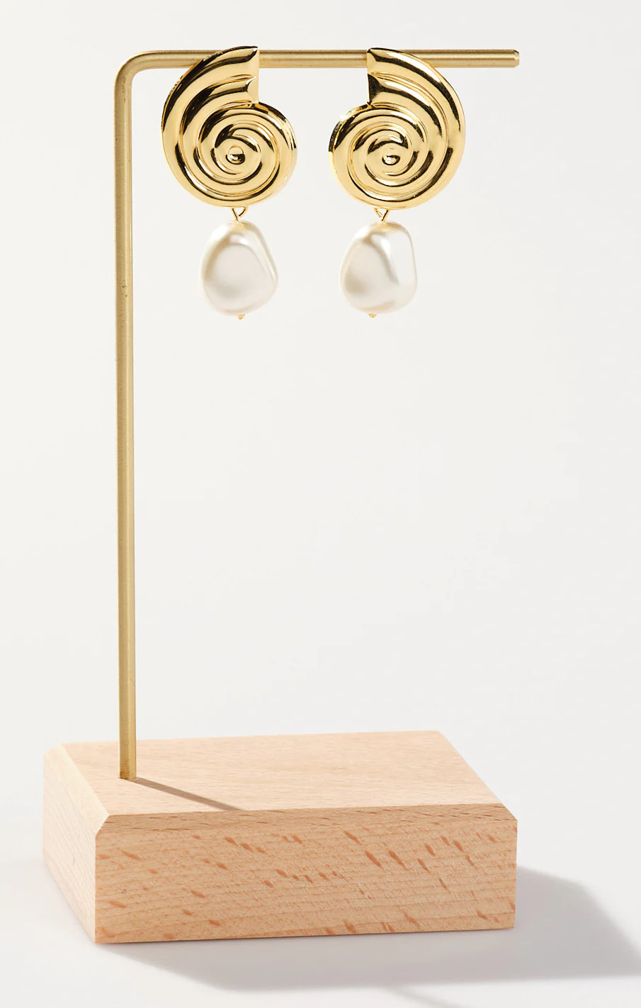 Faithy Jewels Sarah Shell Pearl Earrings