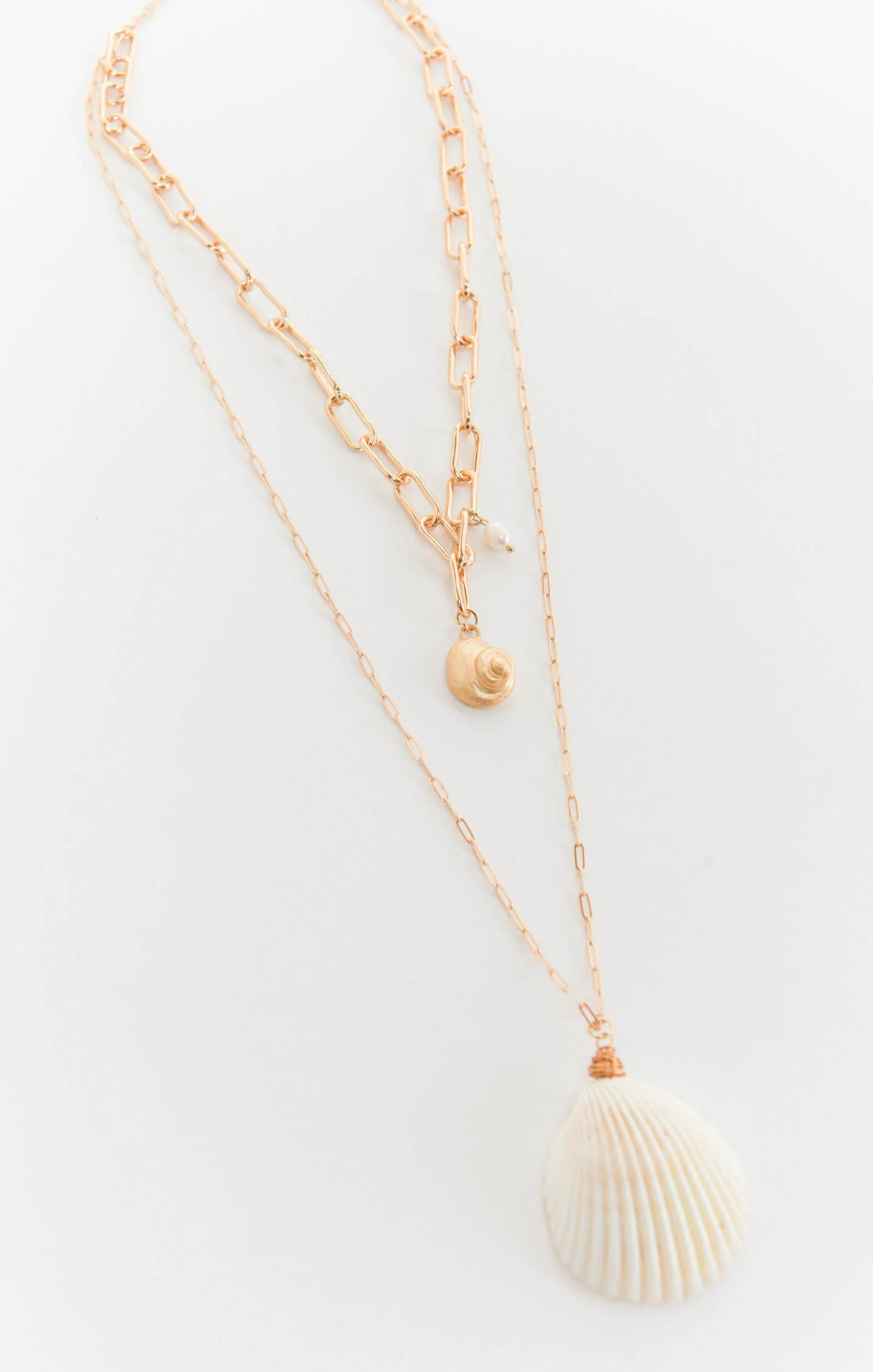 Shell Chain Necklace ~ Gold