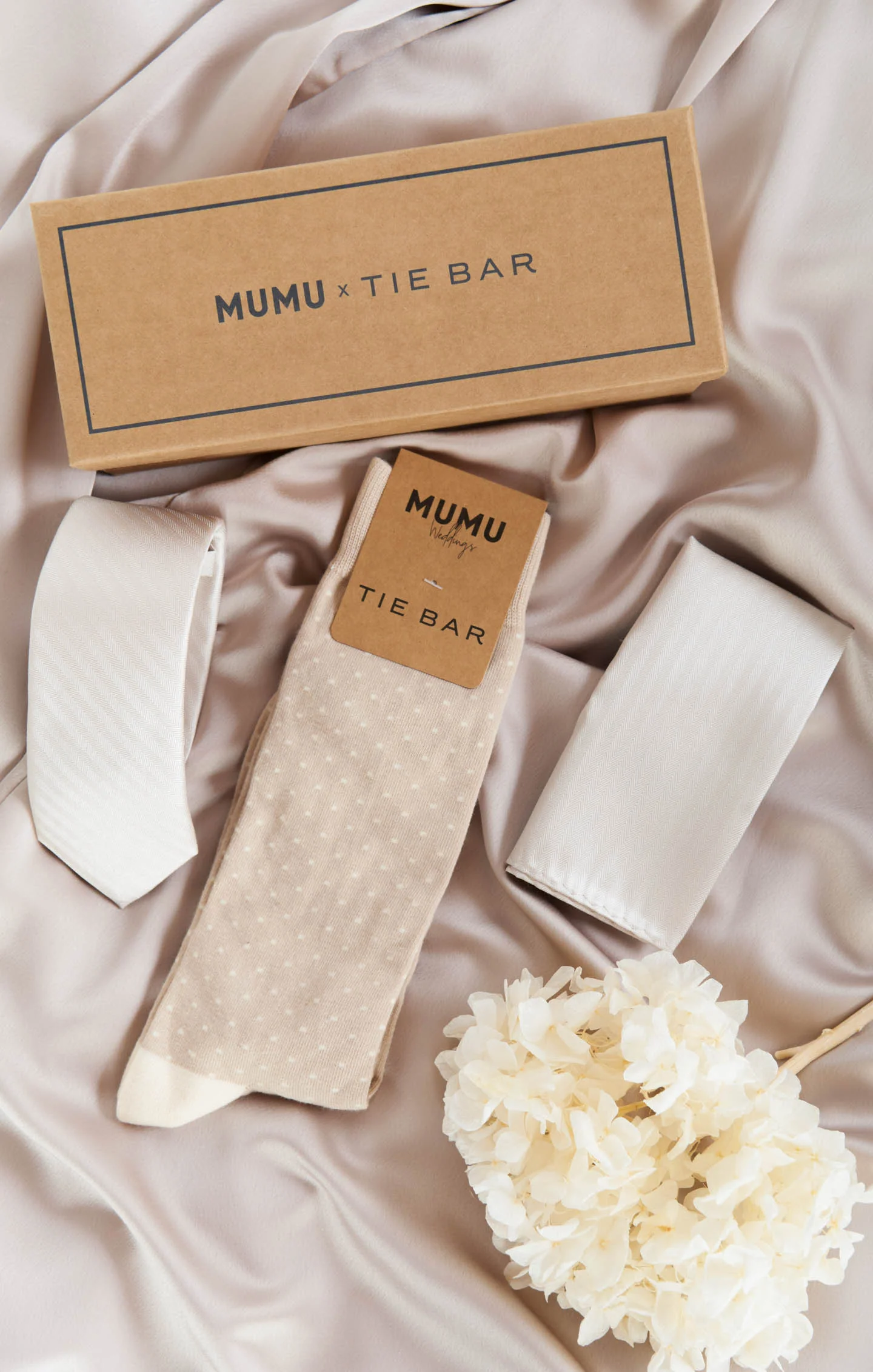 Mumu Weddings x Tie Bar Gift Box ~ Show Me The Ring Solid