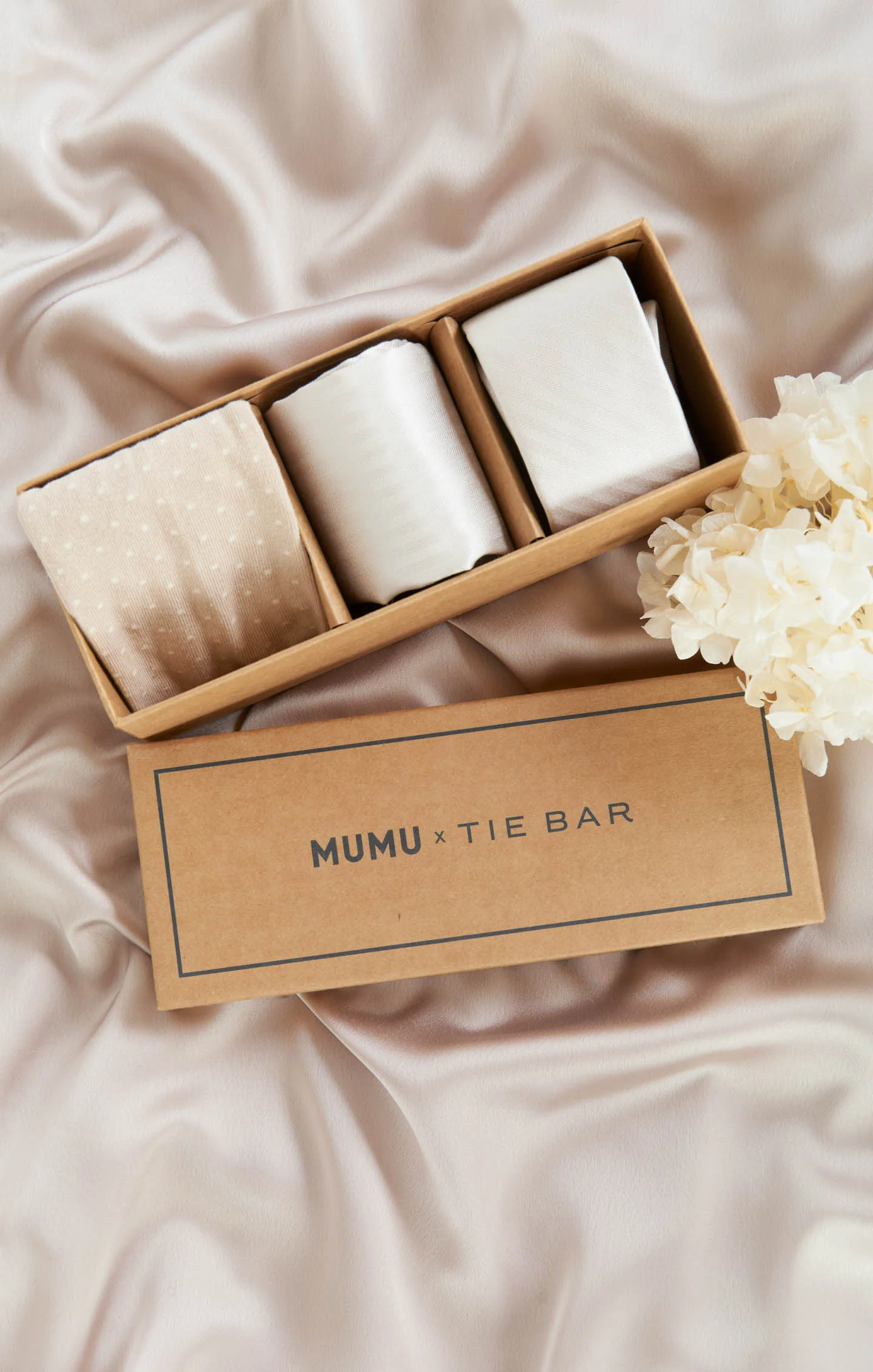 Mumu Weddings x Tie Bar Gift Box ~ Show Me The Ring Solid