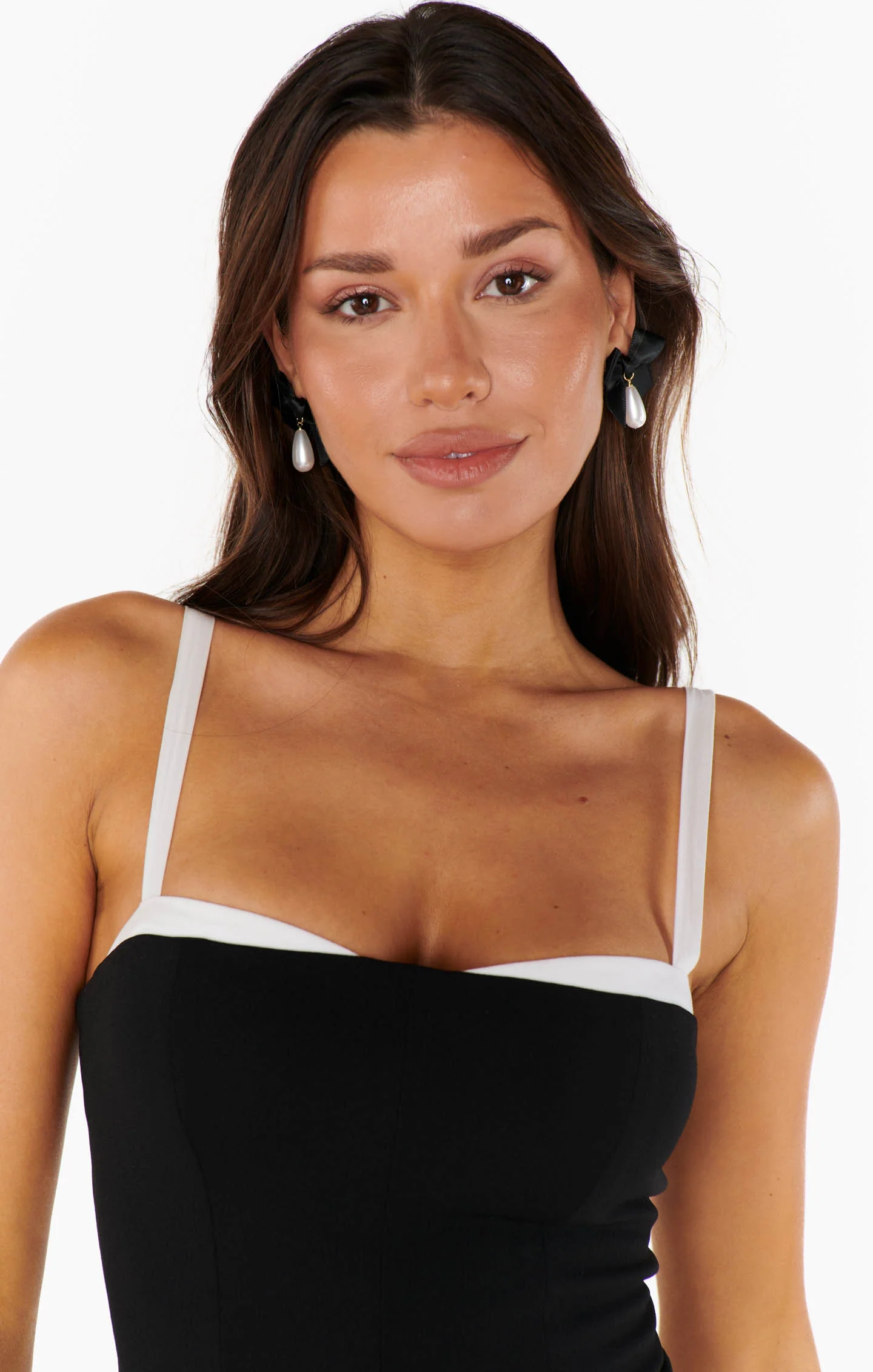 Petit Moments Bow Drop Pearl Earrings ~ Black