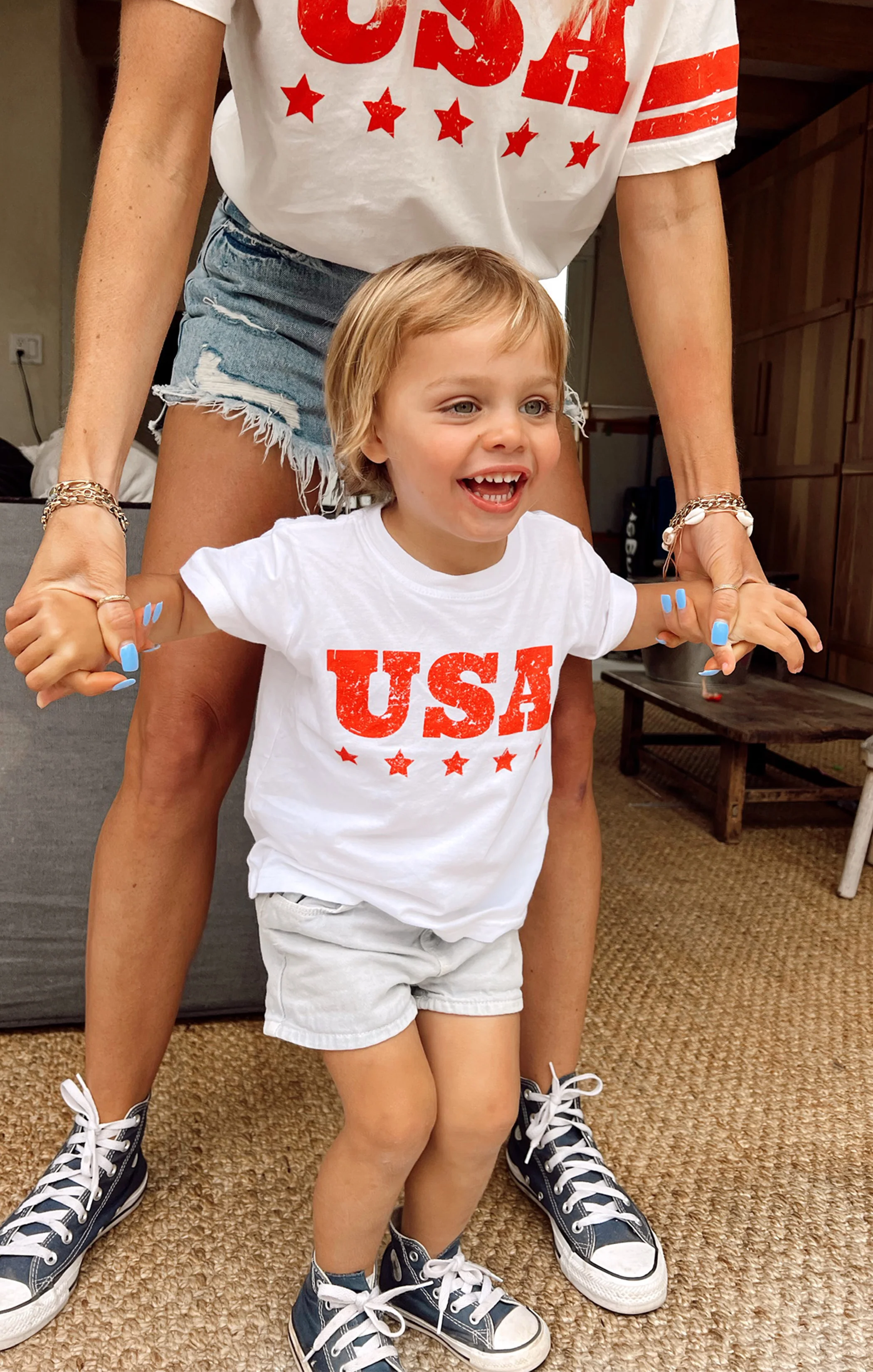 Wolfie Tee ~ USA Graphic