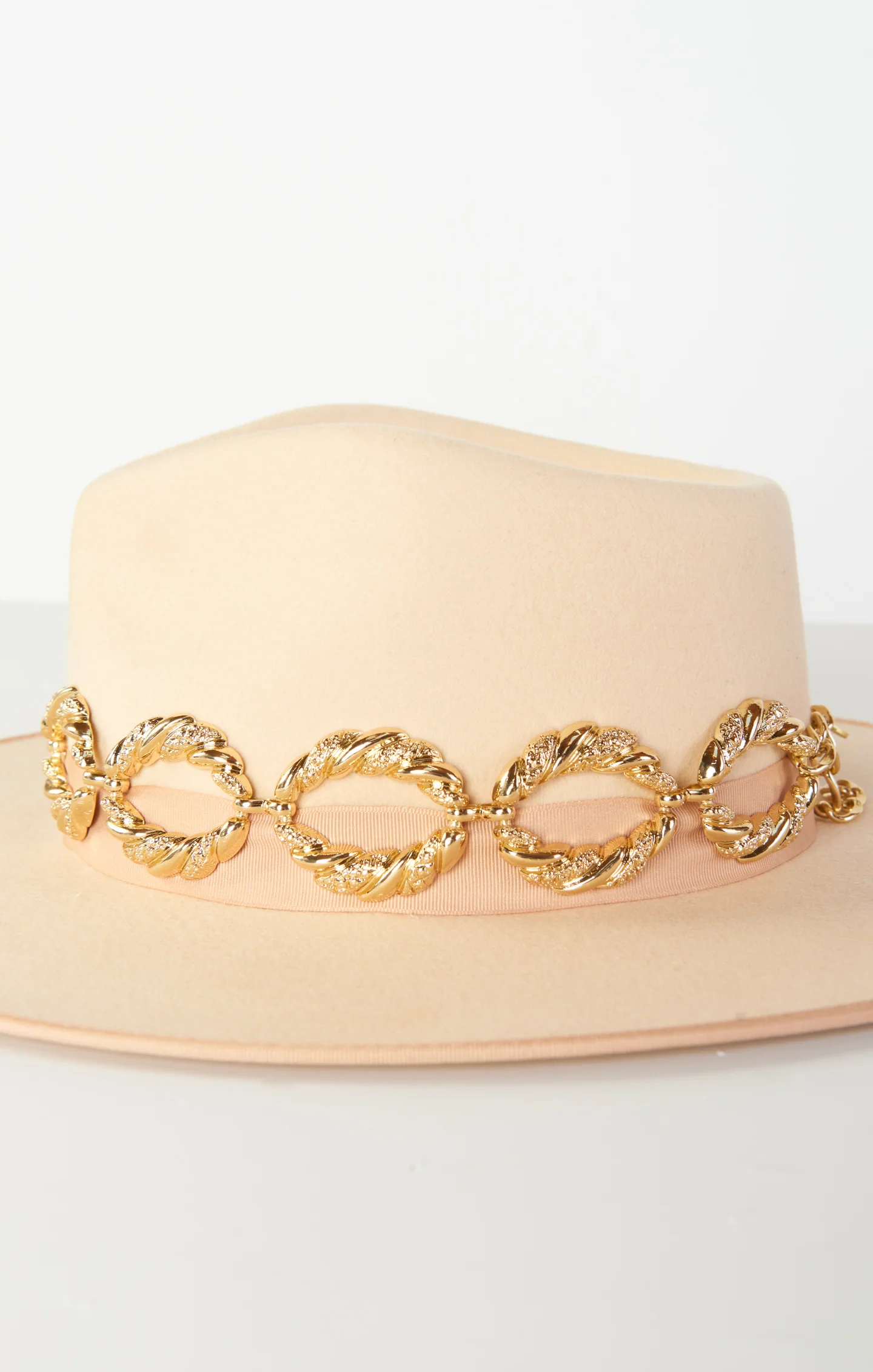 Style Hat Chain ~ Gold