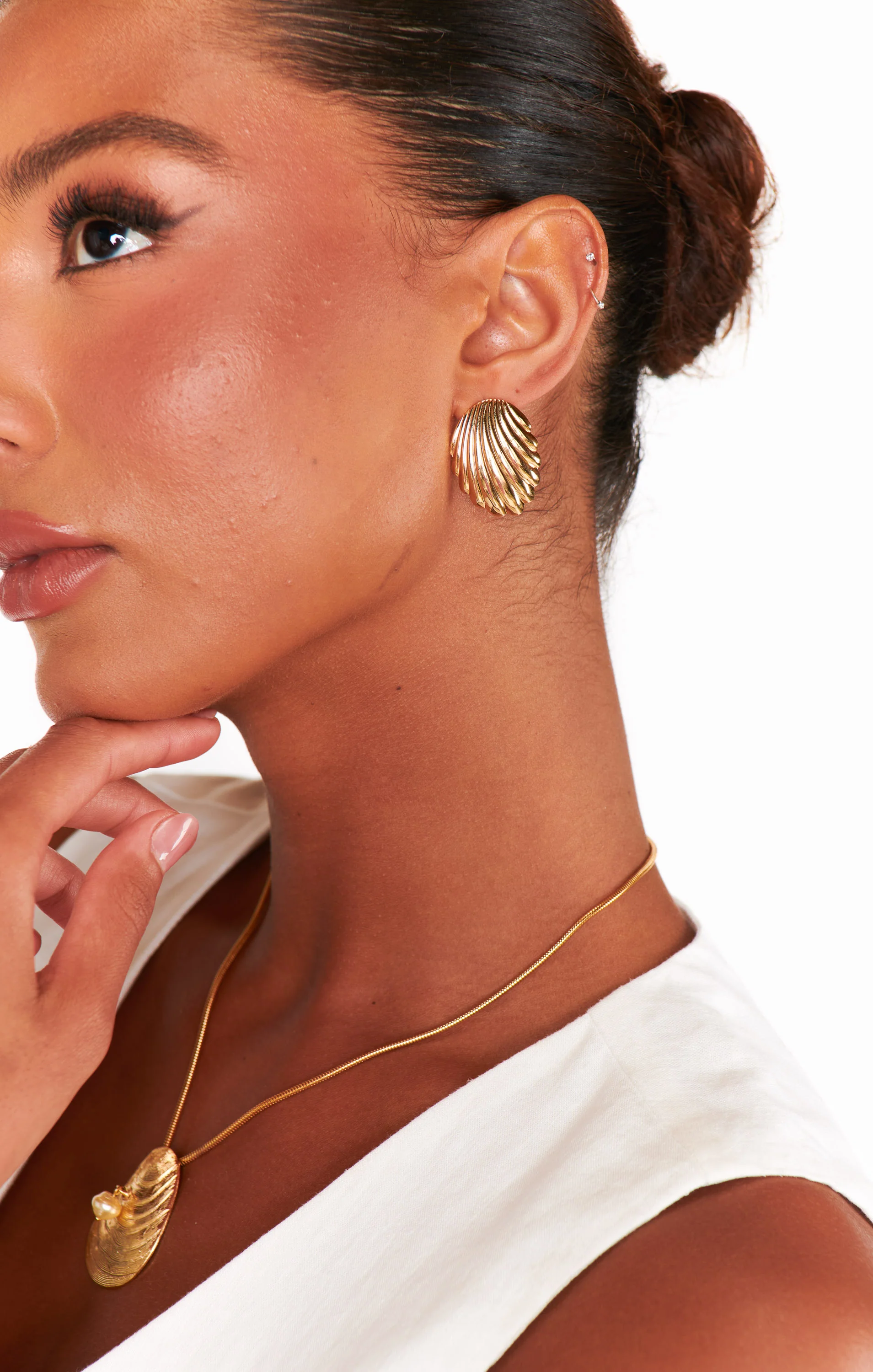 Stylish Lacy Earrings ~ Gold