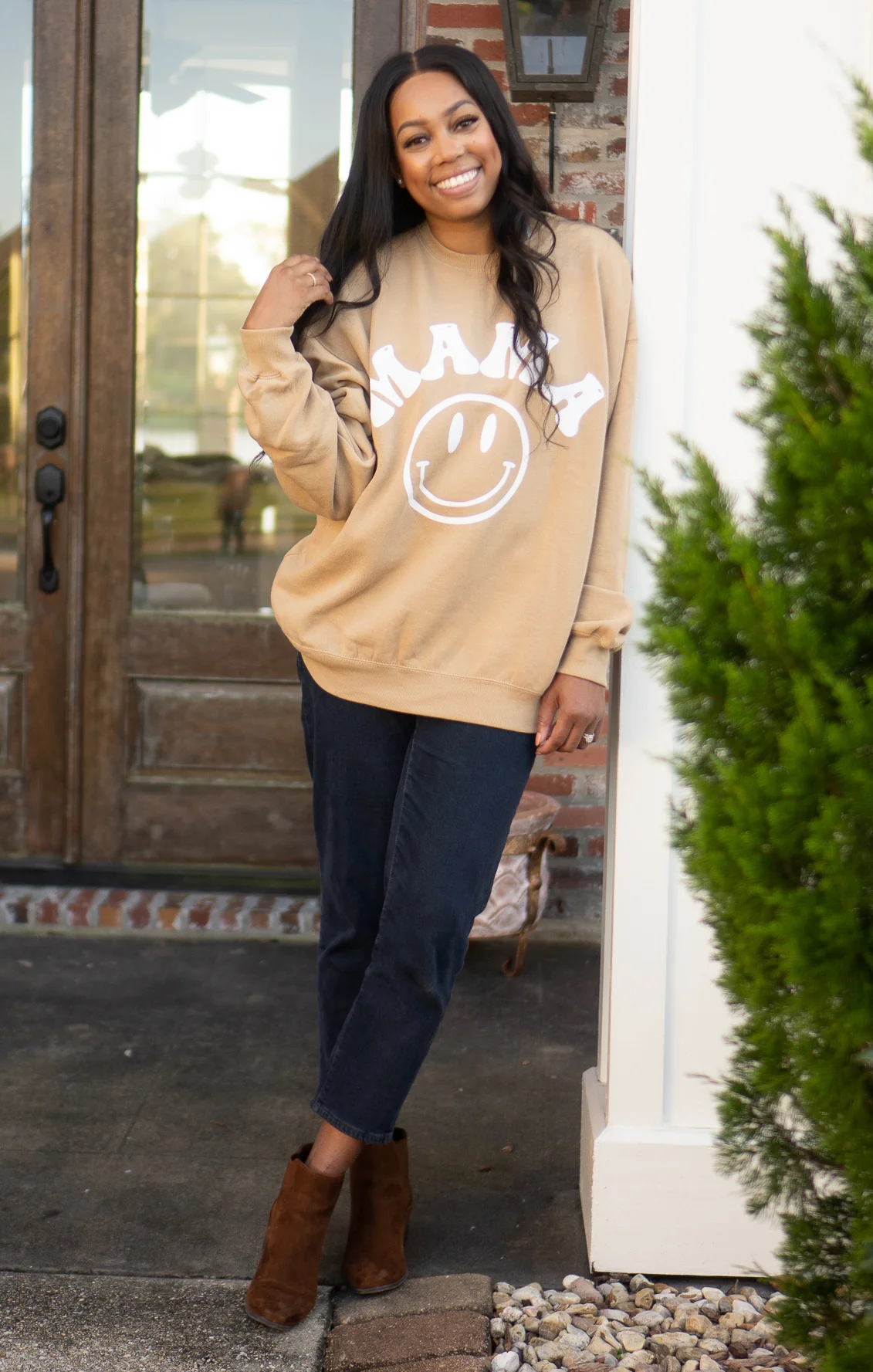 Happy Mama Graphic Sweatshirt