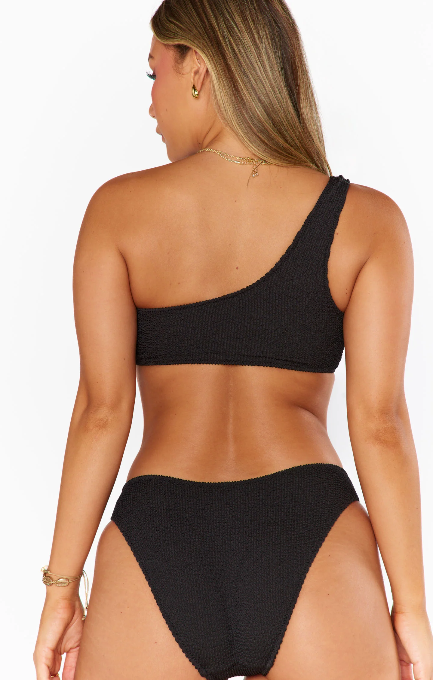 Float on Top ~ Black Scrunch