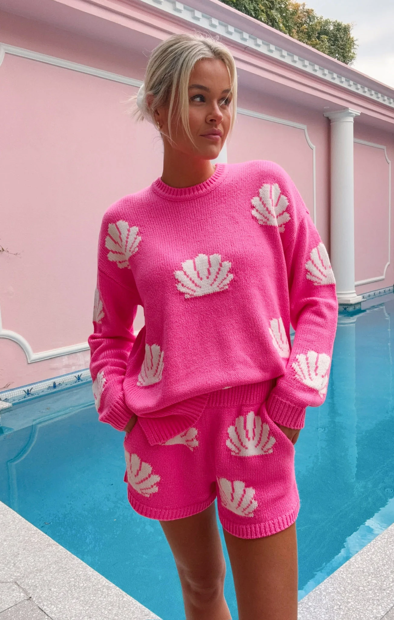 Boardwalk Shorts ~ Hot Pink Shell Knit