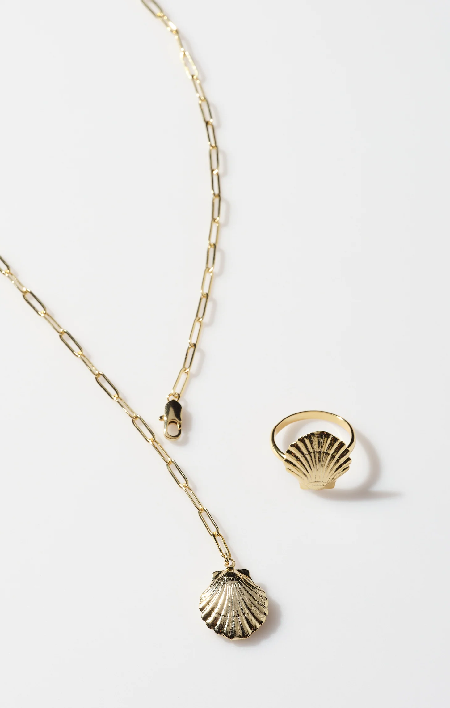 Faithy Jewels Sophie Shell Ring ~ Gold