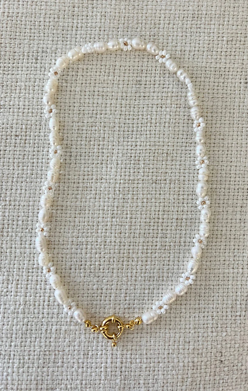 ALV Jewels Clara Necklace ~ Ivory