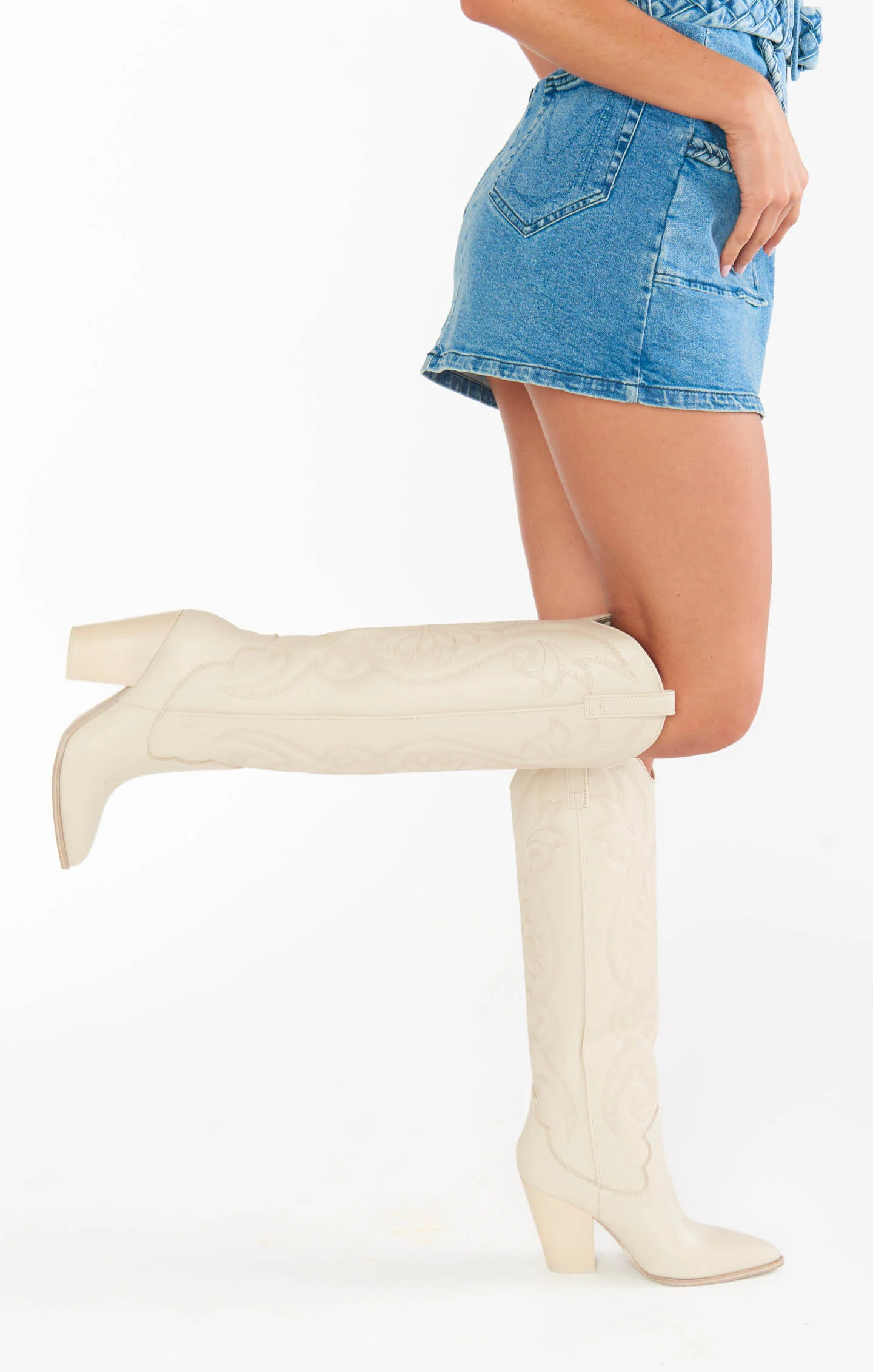 Steve Madden Lasso Western Boot ~ Bone