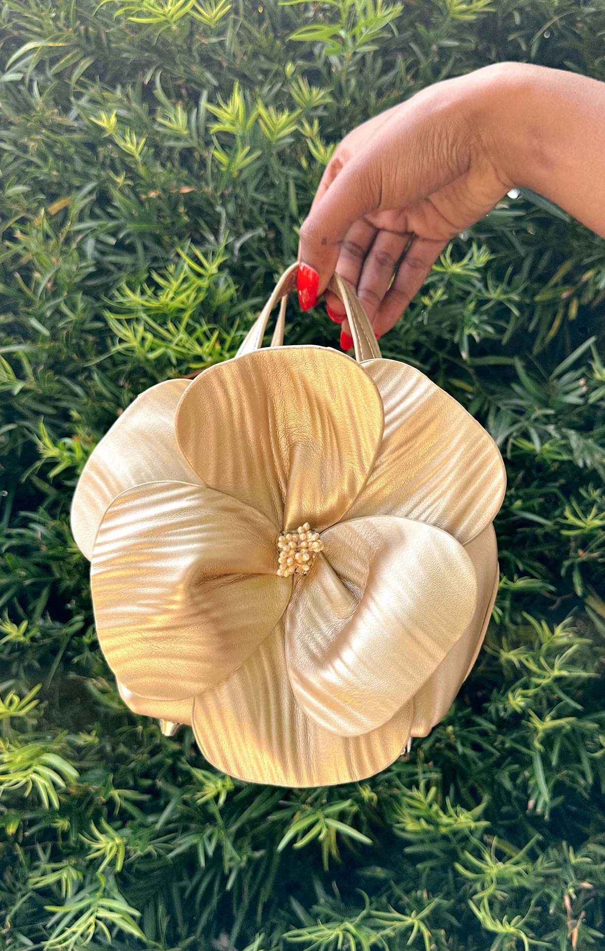 Peony Purse ~ Champagne