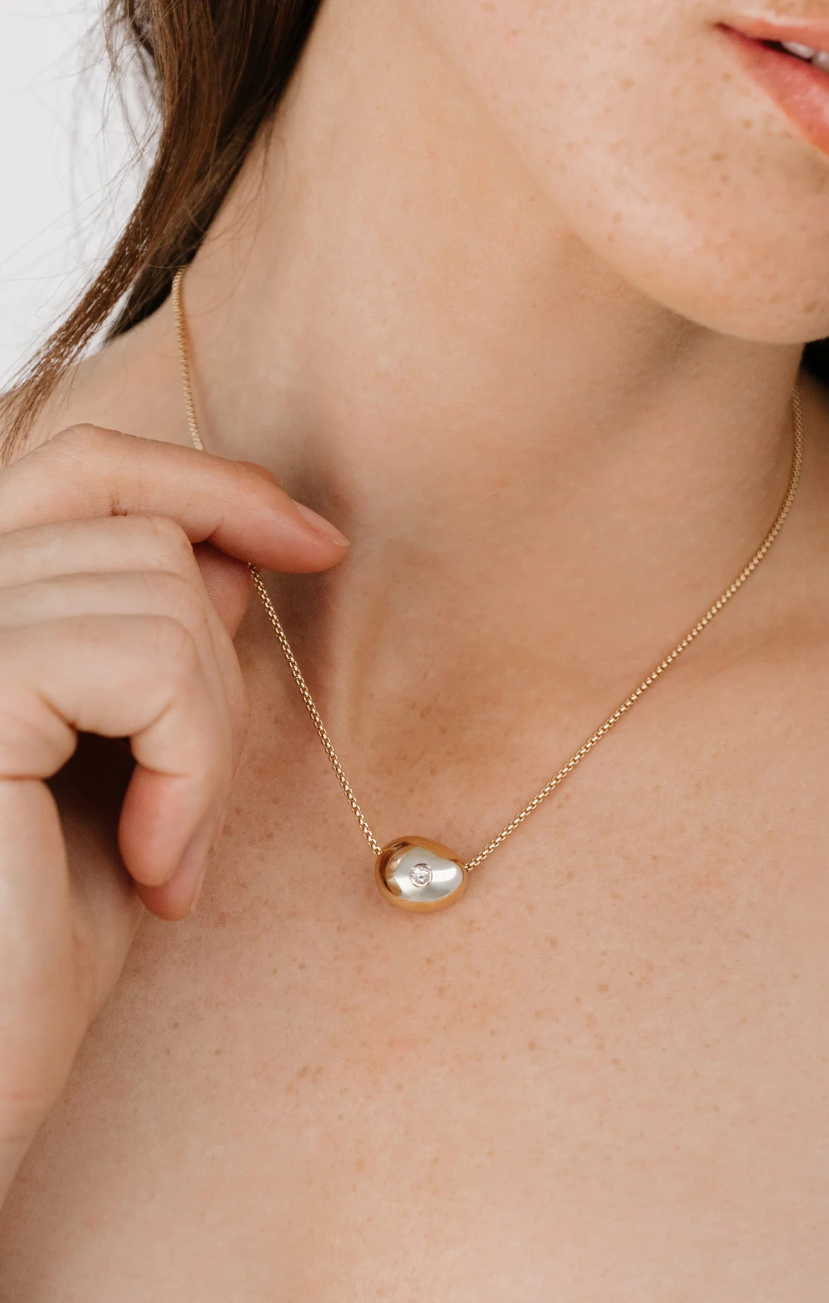 Ettika Crystal Dot Pebble Pendant Necklace ~ Gold